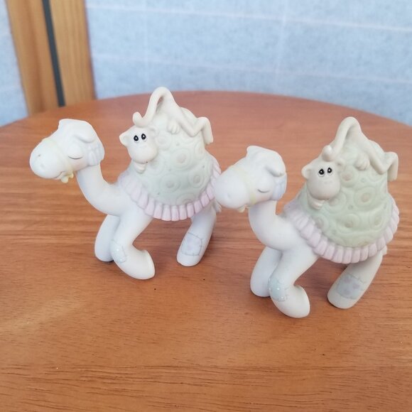 E25 Precious Moments Camel Figurine Set of Two Hope You're Over the Hump 1993 - Picture 4 of 8